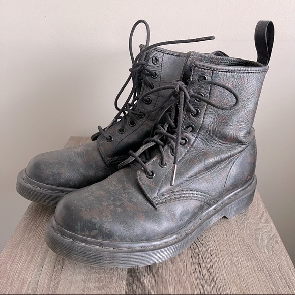 Dr. Martens | Shoes | Dr Martens 96 Combat Floral Print Dark Laces Boots |  Poshmark